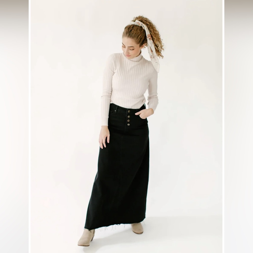 The Main Street Exchange 'HAVEN' LONG DENIM SKIRT IN BLACK